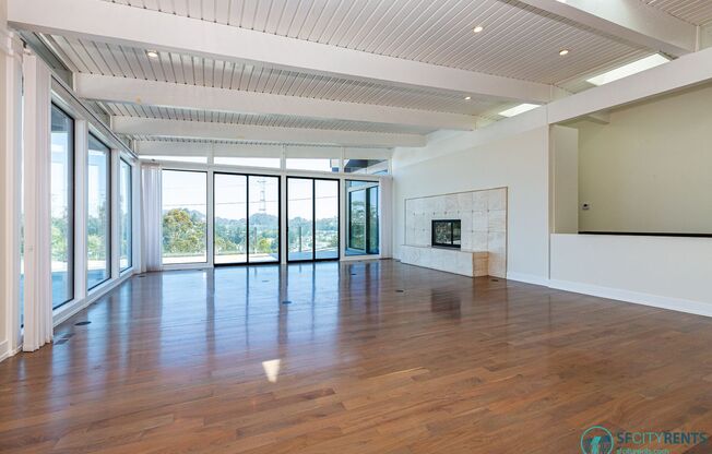 Sherwood Forest: Single Family Home w/ 2 Car Garage & Large Terrace w/ Ocean Views