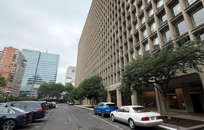 1 bed, 1 bath, 755 sqft, $4,550, Unit 12P