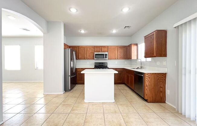 Beautiful 3Be/2.5Ba single family house