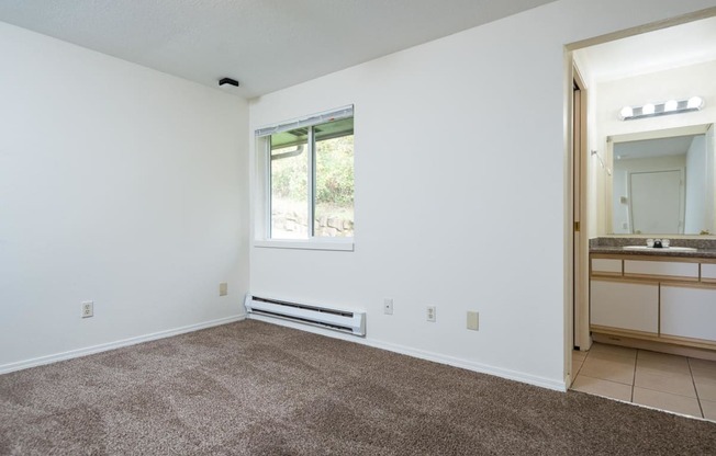 Caldera at Sunnybrook | The Landing Bedroom with Bathroom