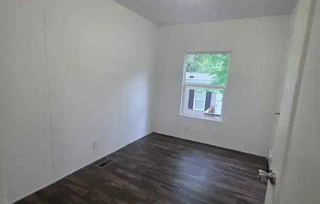 42 DANIEL DR