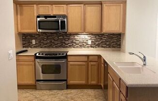 2130 W HUNTER CT