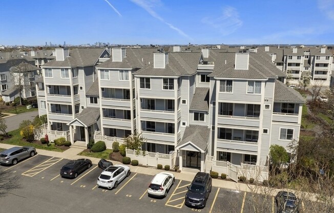 2 beds, 2 baths, 1,198 sqft, $2,800, Unit H303