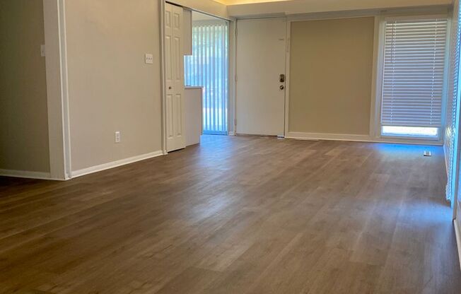 2 beds, 1 bath, 846 sqft, $1,015, Unit 45A-R