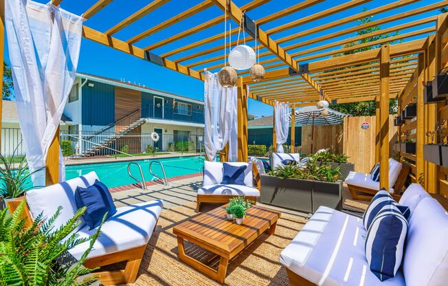 1 bed, 1 bath, 734 sqft, $1,575, Unit 5