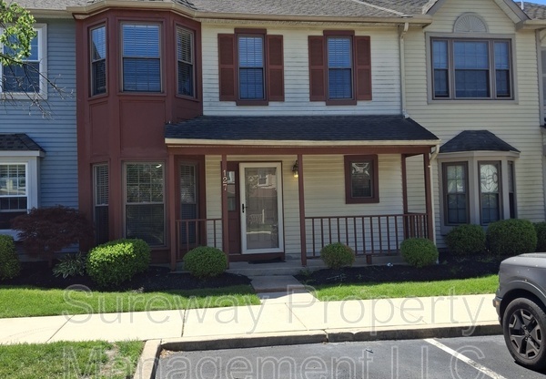 127 CROWN PRINCE DR