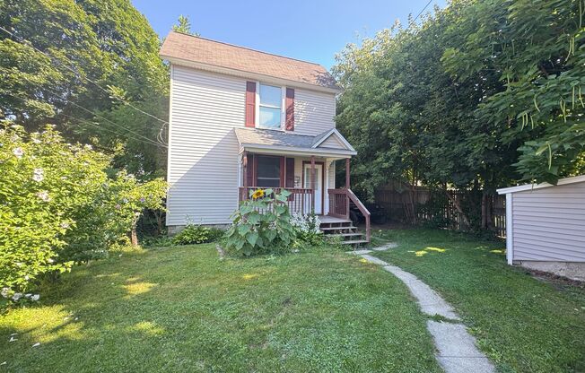 Charming Two-Bedroom Home Awaits!