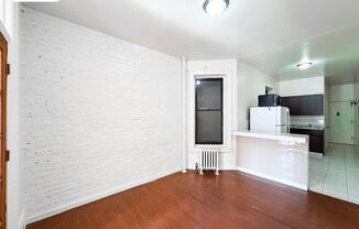 55 2 AVE