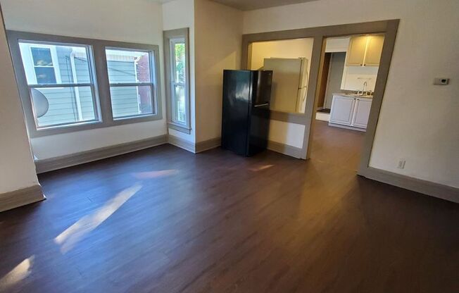 5 beds, 1.5 baths, 1,621 sqft, $1,995, Unit 6036 Upper