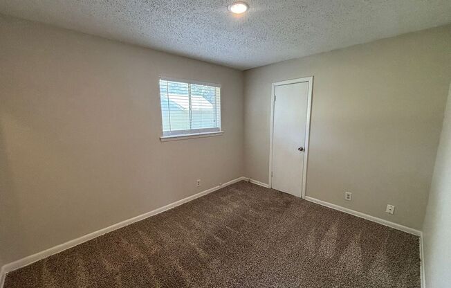 2 beds, 1 bath, 826 sqft, $950, Unit 1619