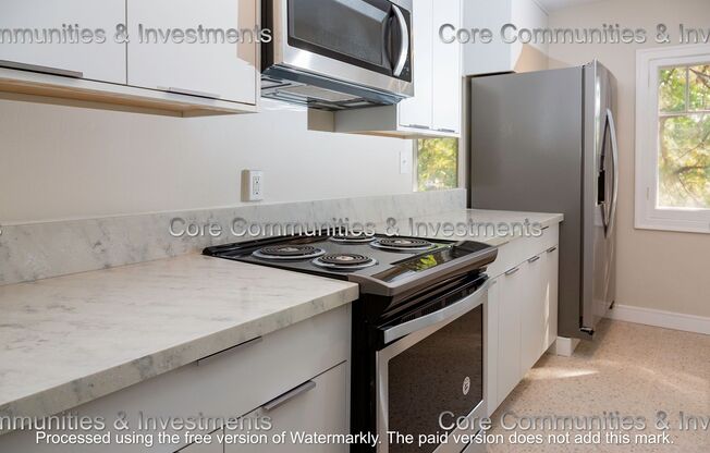2 beds, 1 bath, 900 sqft, $1,395, Unit 318
