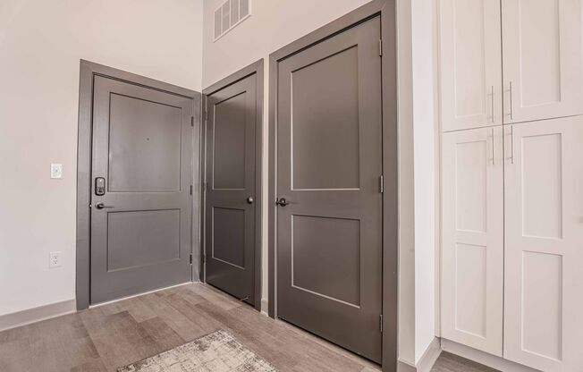 1 bed, 1 bath, 725 sqft, $1,610, Unit A111