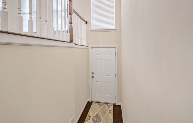 3 BR/2 Full BA & 2 Half BA in Glen Burnie!