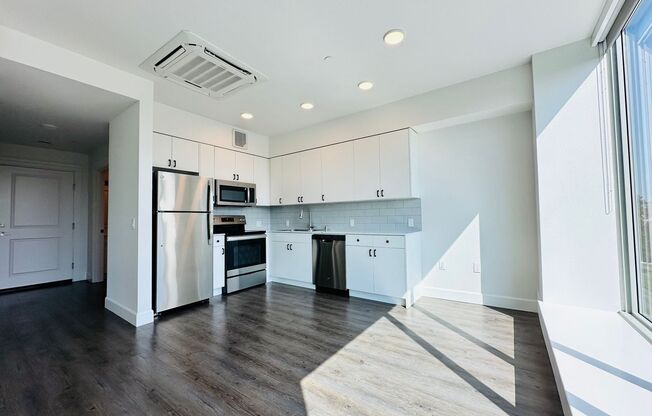 1 bed, 1 bath, 474 sqft, $2,350, Unit 410 5th #513