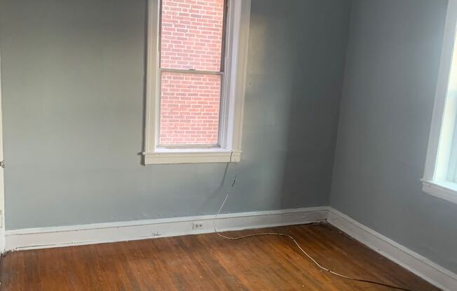 2 beds, 1 bath, 750 sqft, $1,225, Unit 6102-7