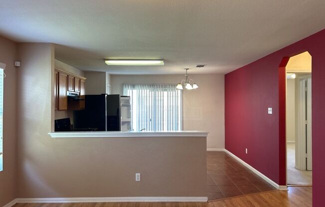 3 beds, 2 baths, $1,595