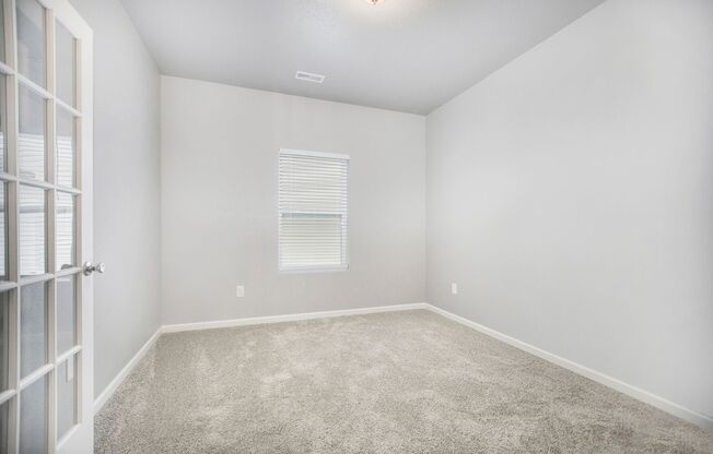 4 beds, 2.5 baths, $2,495