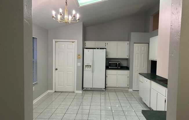 3 beds, 2 baths, $2,050