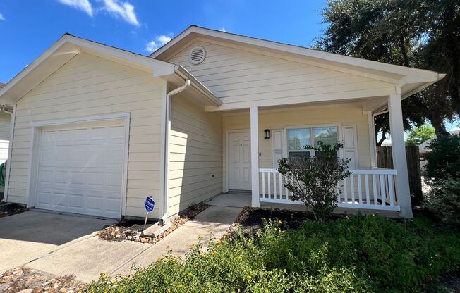 Lovely 2-bedroom, 2-bathroom home in Tomball is now available!