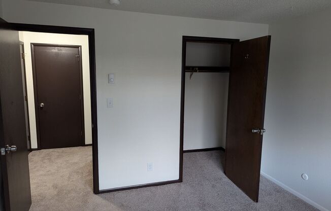 1 bed, 1 bath, $1,050, Unit 4930