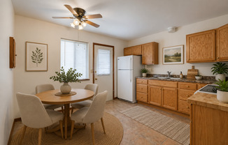 5809 Balsam