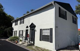 3007 S MANHATTAN AVE