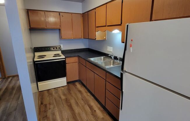 South River Apartments (2)