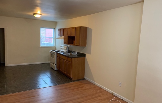 2 beds, 2 baths, $1,250