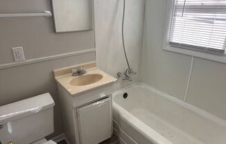 1 bed, 1 bath, $525, Unit 1421 E Lincoln