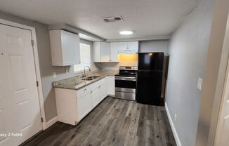 2 beds, 1 bath, 900 sqft, $1,495, Unit 8009
