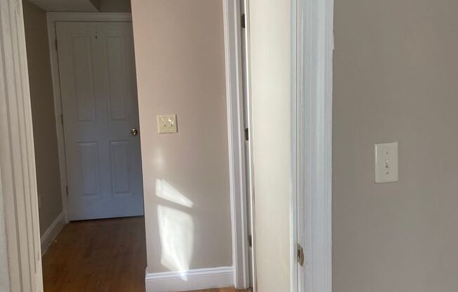 1 bed, 1 bath, 476 sqft, $900, Unit Apt. C (Top Left)