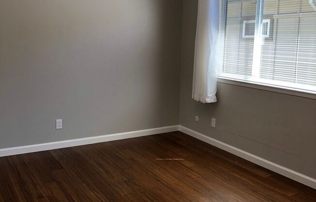 2 beds, 1.5 baths, 1,000 sqft, $3,695, Unit 11