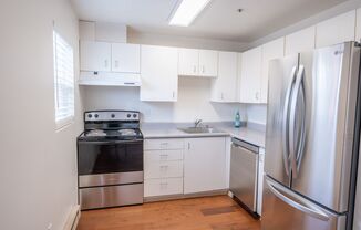 Pacific Crest Apartments in Tacoma