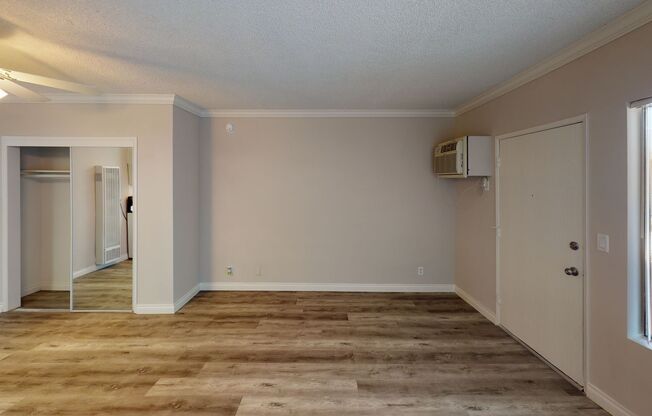 1 bed, 1 bath, 725 sqft, $1,825, Unit 217