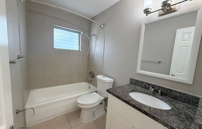 2 beds, 1 bath, $1,495, Unit 201