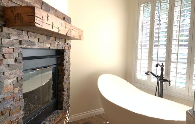 4 beds, 3 baths, $3,965