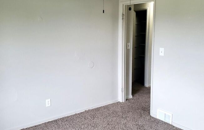 2BDRM SIDE BY SIDE DUPLEX FOR RENT