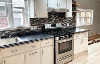 826 FELLSWAY