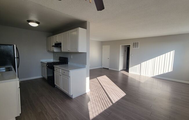 2 beds, 2 baths, 1,000 sqft, $2,610, Unit C28