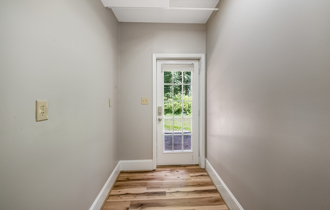 1818 MEDFIELD RD