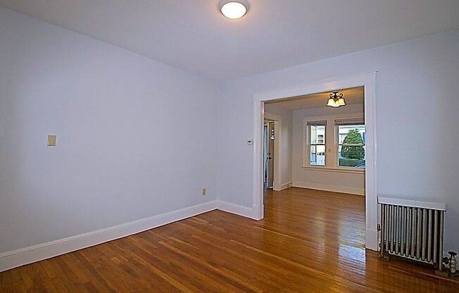 28 DURSO AVE