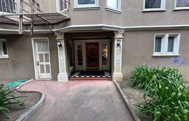 2030 Fell Street