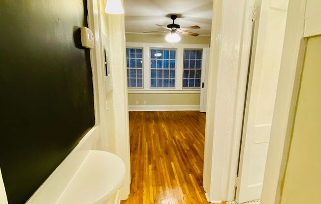 1 bed, 1 bath, 767 sqft, $1,795, Unit 950-04