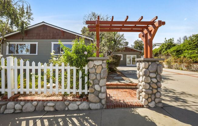 Gorgeous Updated 4 Bedroom Home in Oceanside!