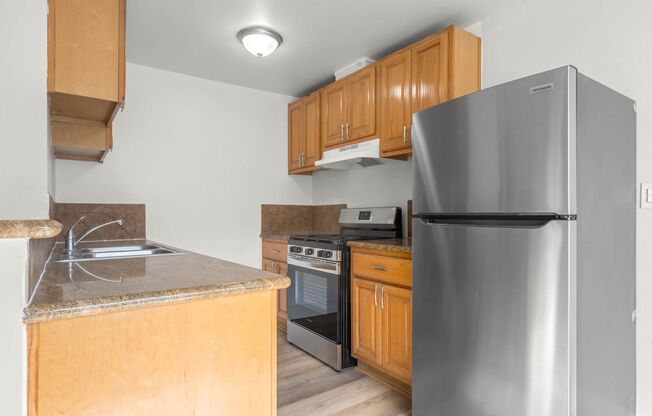 2 beds, 1 bath, $2,495, Unit 235