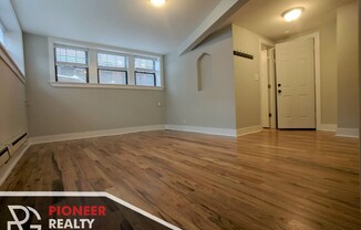4407 N Wolcott Ave