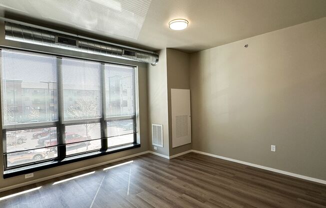 Studio, 1 bath, 567 sqft, $895