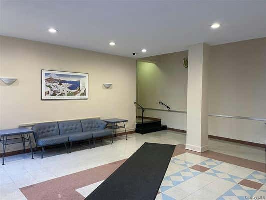 1 bed, 1 bath, 800 sqft, $2,100, Unit 3H