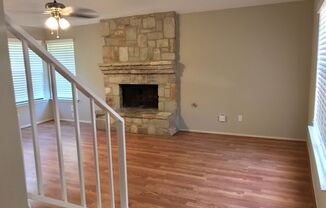 3 beds, 2 baths, $1,650