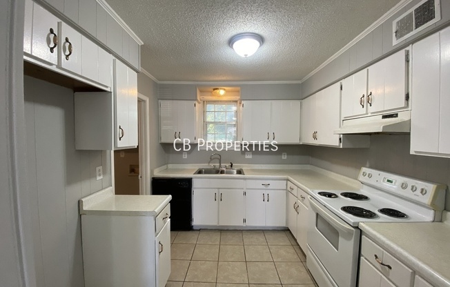 5027 SIMSBURY DR